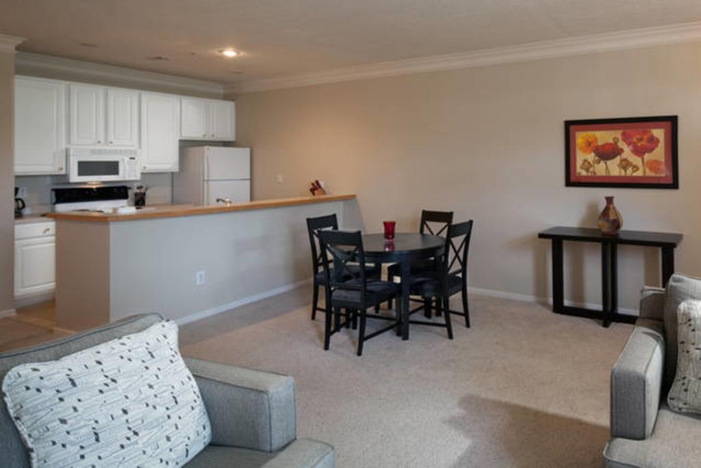 Bridgestreet At Easton Commons Aparthotel Columbus Room photo